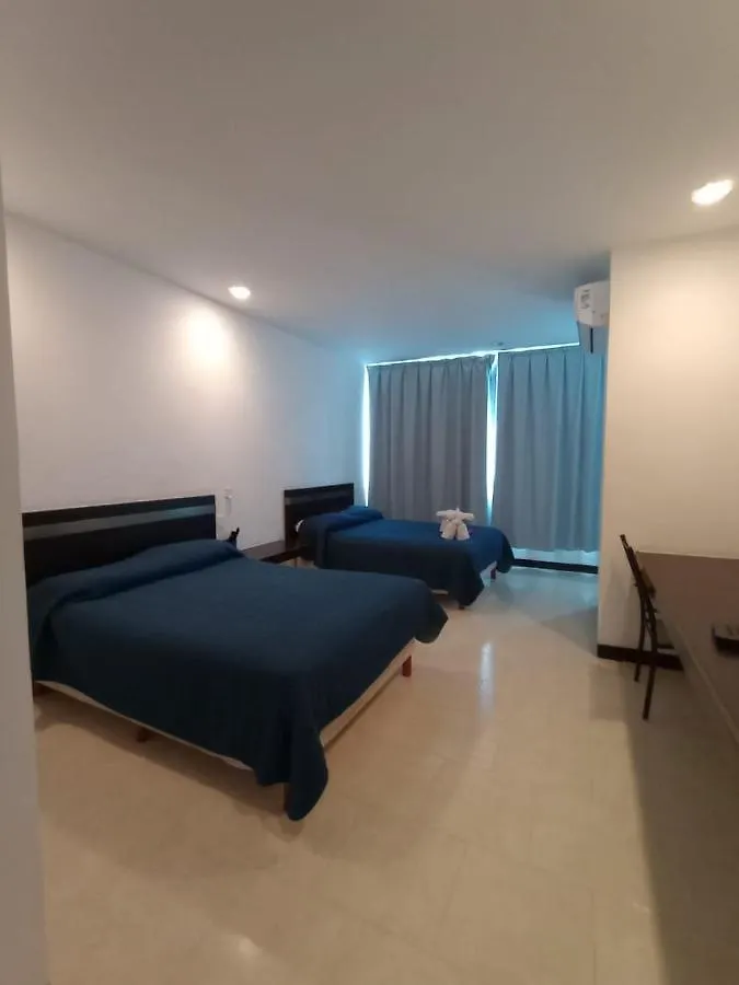 ***  Hotel Plaza Playa Playa del Carmen Mexique